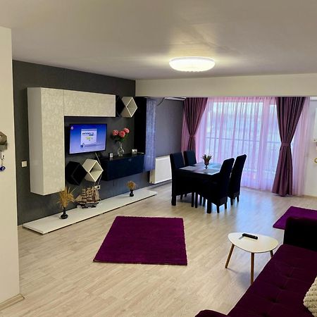 Airport Apartment 70 Squared Meters Otopeni Buitenkant foto