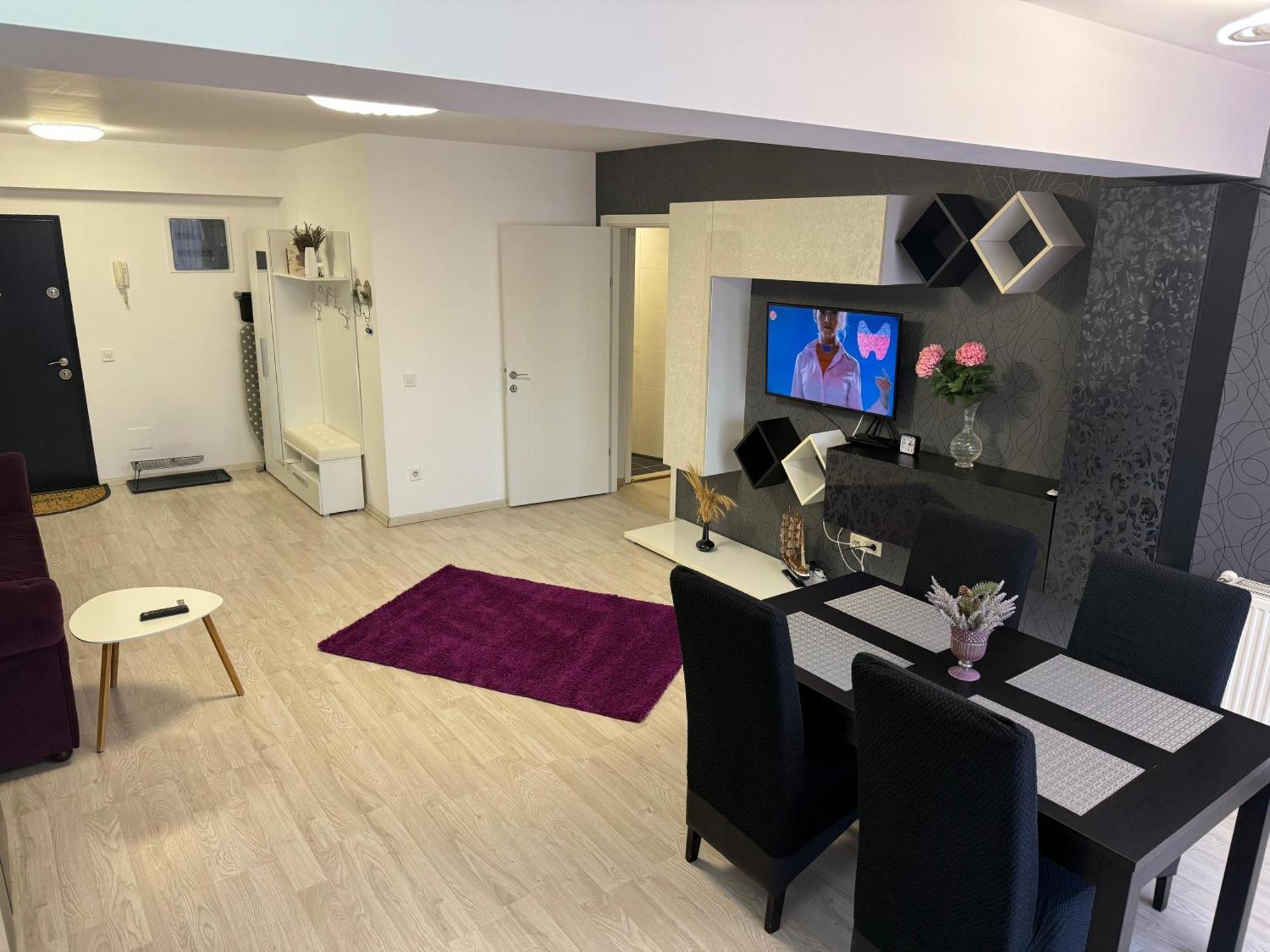 Airport Apartment 70 Squared Meters Otopeni Buitenkant foto